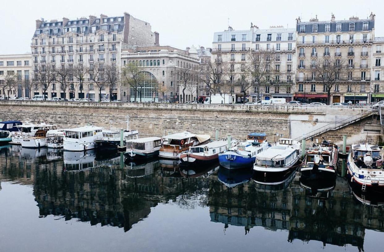 Maison Chanzy Bed & Breakfast 4*