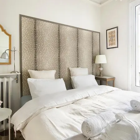 Bed & Breakfast Maison Chanzy 4*